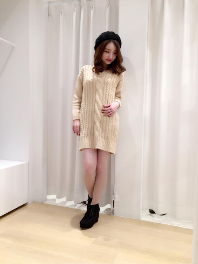 大胆♡背中みせ｡:°ஐ♡*ベロアリボンチュニック