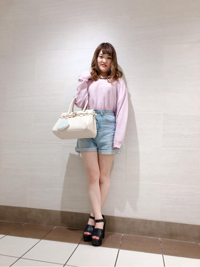 セクシーなレイヤード風ニット✕ショートパンツ❤️ふうか