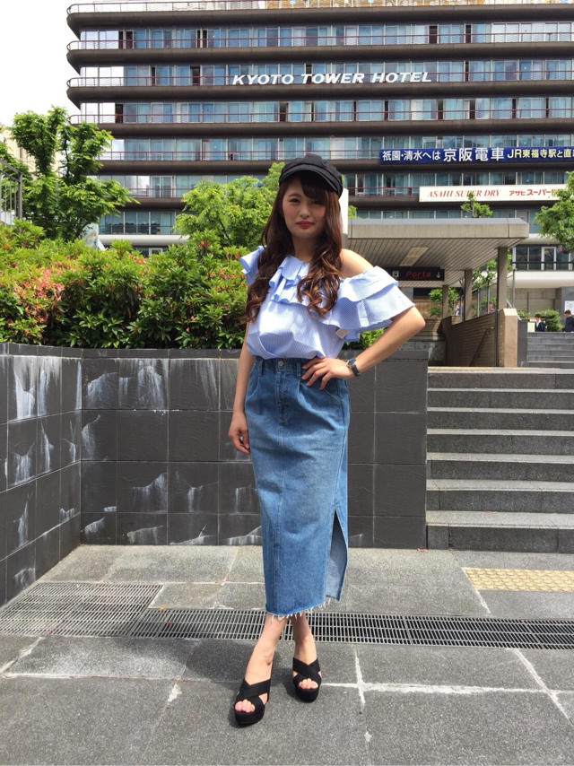 大人可愛く&セクシーコーデ❤️大人気ワンショルダー✖︎デニムペンシルスカート❤️最後に自己紹介も❤️まりさ