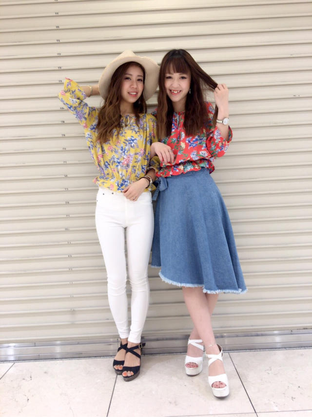 大人気！！フロントリボン付フラワー柄ギャザーブラウス♡♡ありちゃ