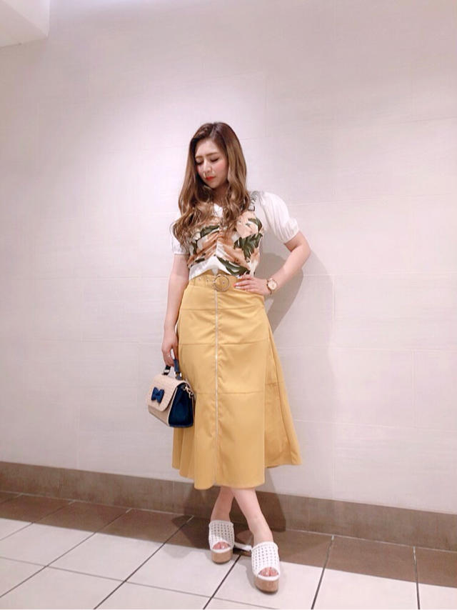 いまからのシーズンにぴったり❤️ボタニカル柄ビスチェ❤️ZIPスカート❤️Rimu