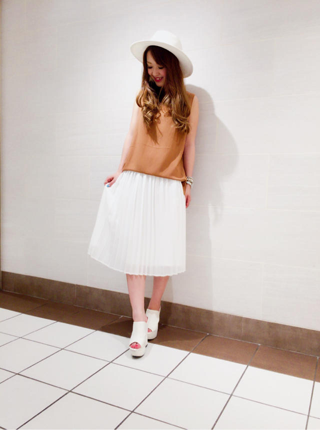 横縛りトップス×ミモレ丈プリーツスカート♡♡ありちゃ