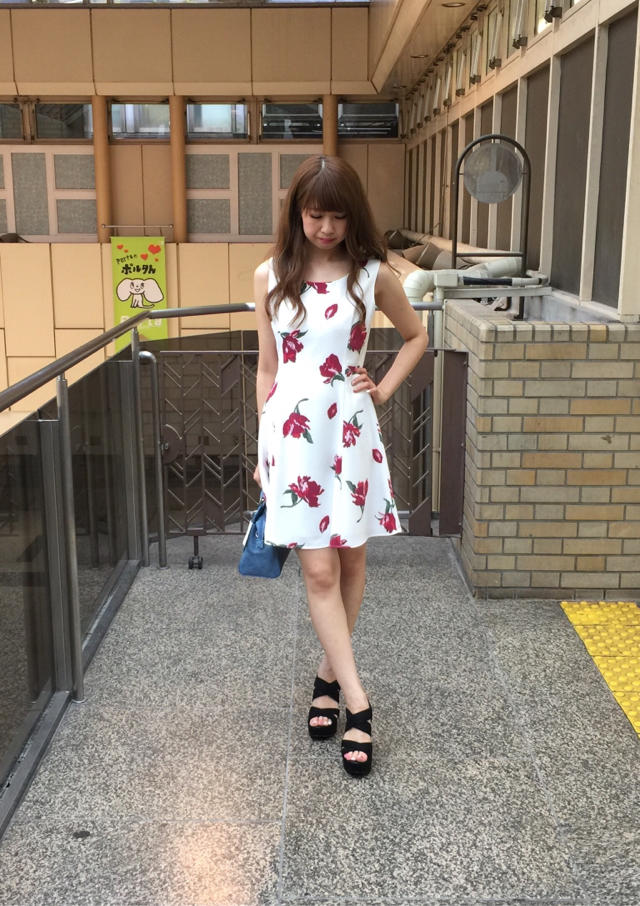 花柄Aラインワンピース❤️この夏おすすめのONスタイル❤️おまけ さくらが選ぶイチオシ半額アイテム❤️さくら