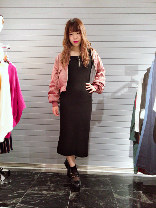 秋にぴったりなコーディネート❤スッキリラインのワンピース❤おすすめの羽織ものも❤momoko