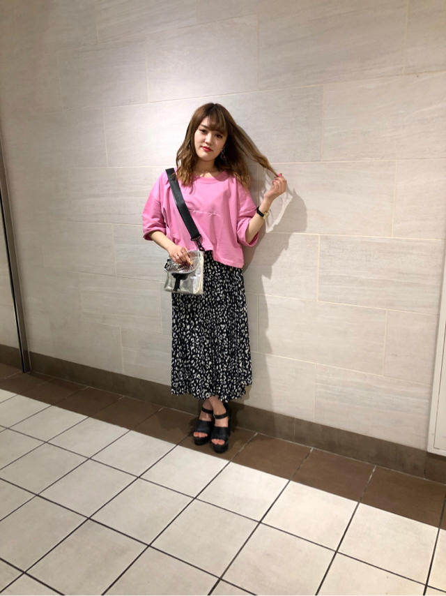 【new】ショート丈パーカー×アニマル柄プリーツスカート❤️fuyuka off shot