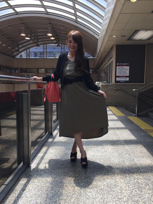 大人気っ❤️サラッと着やすくヘビロテ確定❤️マキシワンピース❤️カフェショット❤️未来