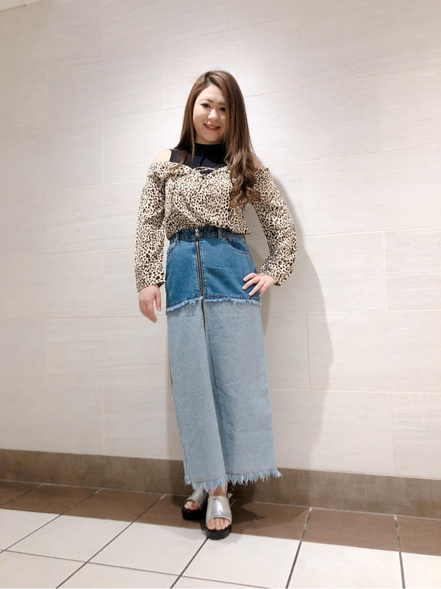 肌見せ(๑♡ᴗ♡๑)オススメコーディネート♡コバ
