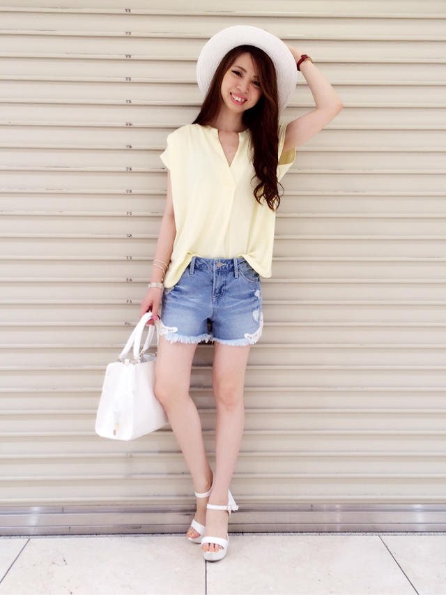 カットトップス×レースデニムショートパンツ♡♡ありちゃ