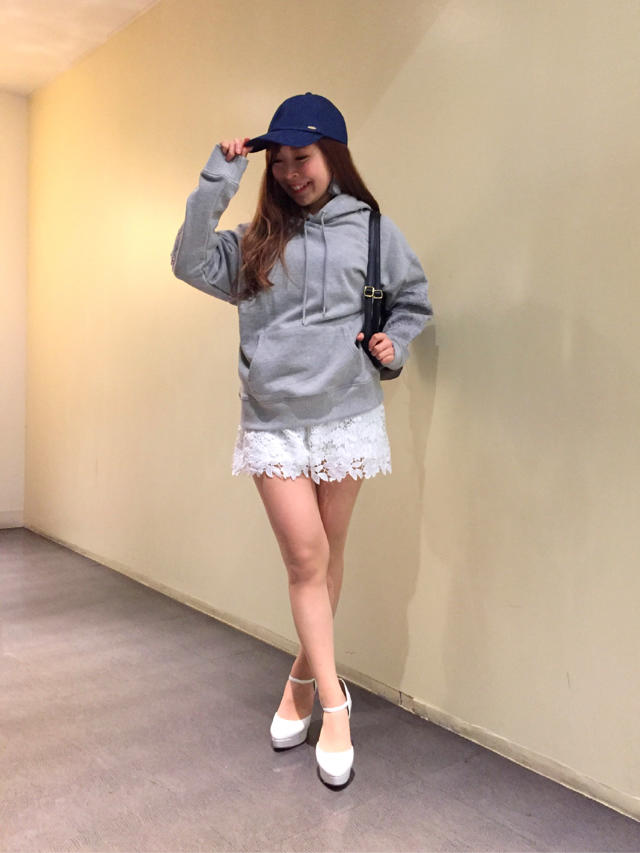 袖刺繍パーカーでトレンドgirl/レースプラスでほんのり甘めに♪ふかめろ