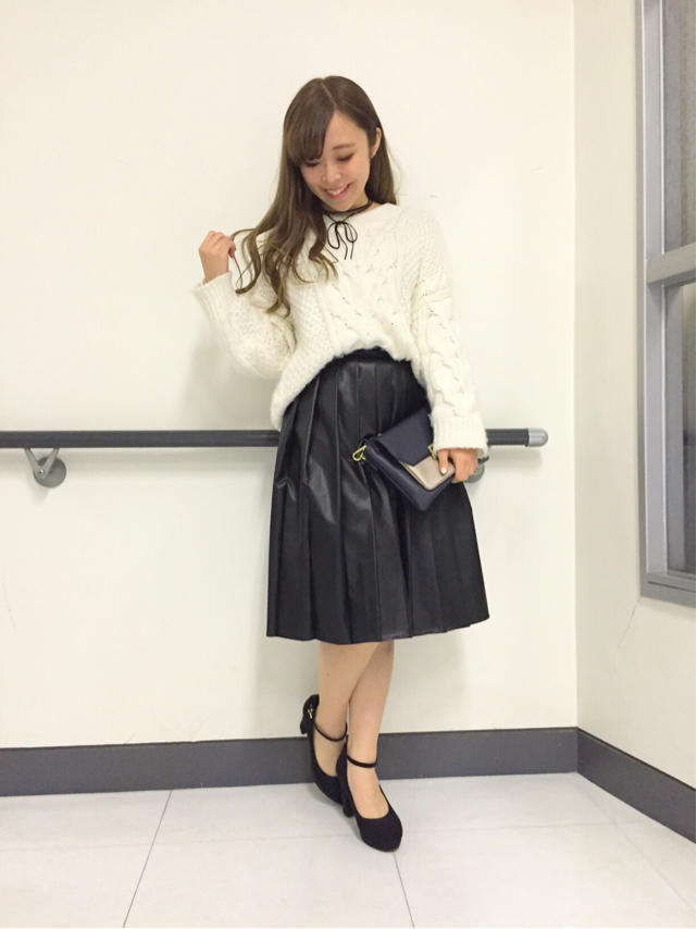 みんなと差をつけて！！レザースカートで甘辛coordinate♪♪ふかめろ