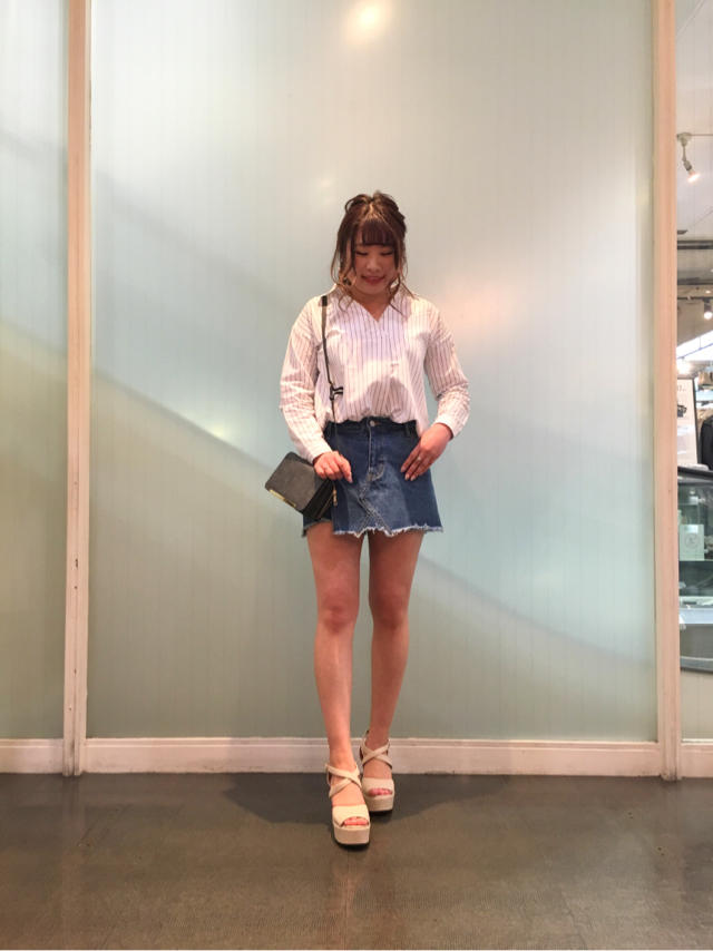 スキッパーブラウスで/私の癒しをご紹介します...♡/りさ