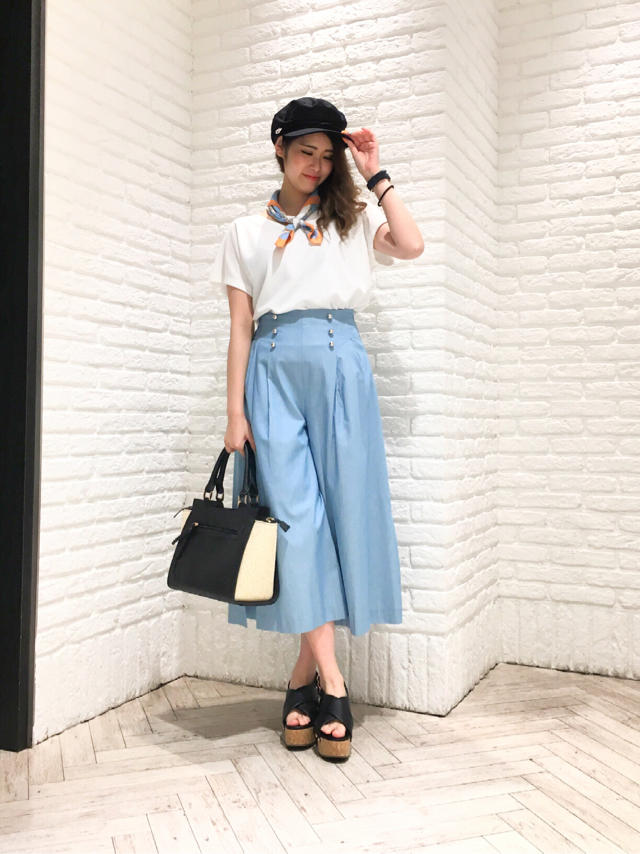新作tops入荷！！ドレンドアイテムを入れてオシャレに♪／休憩中に太田チーフと…♡