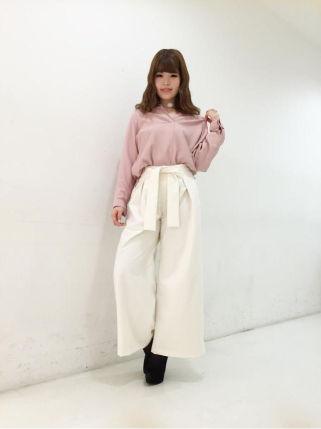 シンプルブラウスコーデ♡