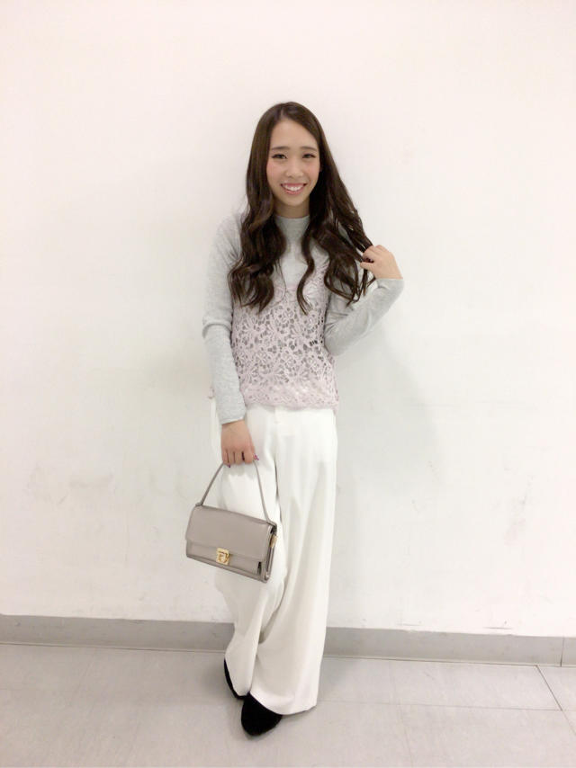 PRESS掲載の女性らしさ溢れるトレンド満載コーディネート꒰。•ॢ◡-ॢ｡꒱   りさ