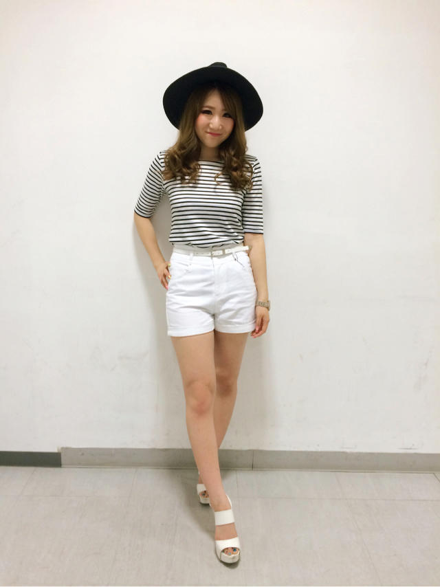 新作♡背中開きTOPS×ベルト付きショーパン