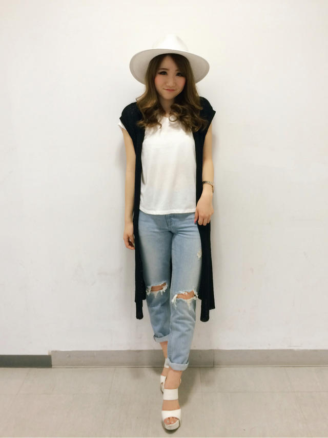 新作♡テーパードデニム×インナー付きロングジレ