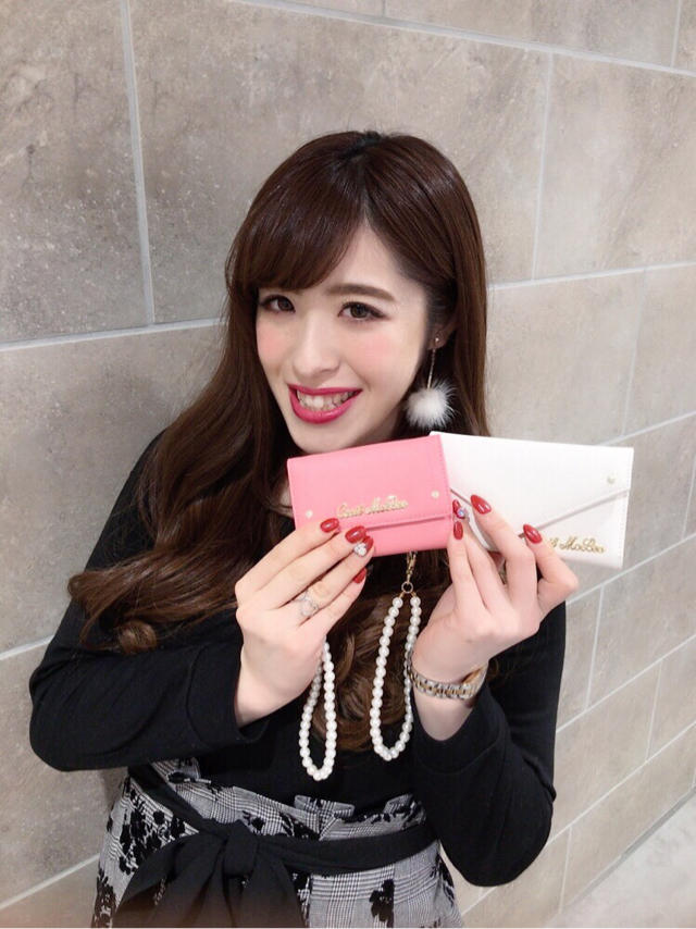 人気のレター型iPhoneケース♡Natsumi