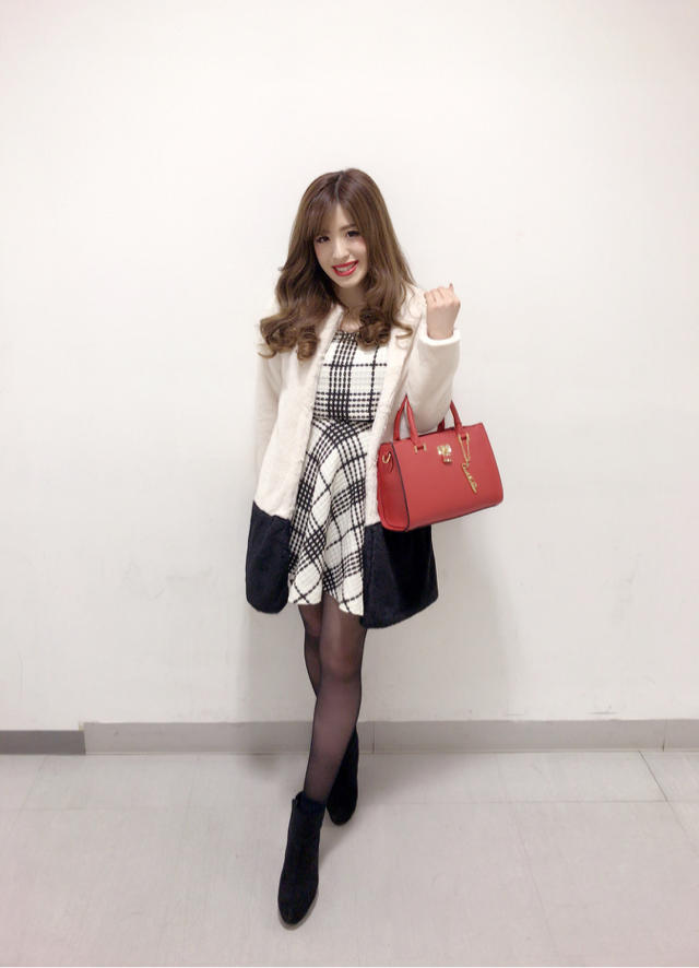 chisatoオススメコーデ♡♡バイカラーファーコート( •ᴗ• )◞  ちさと
