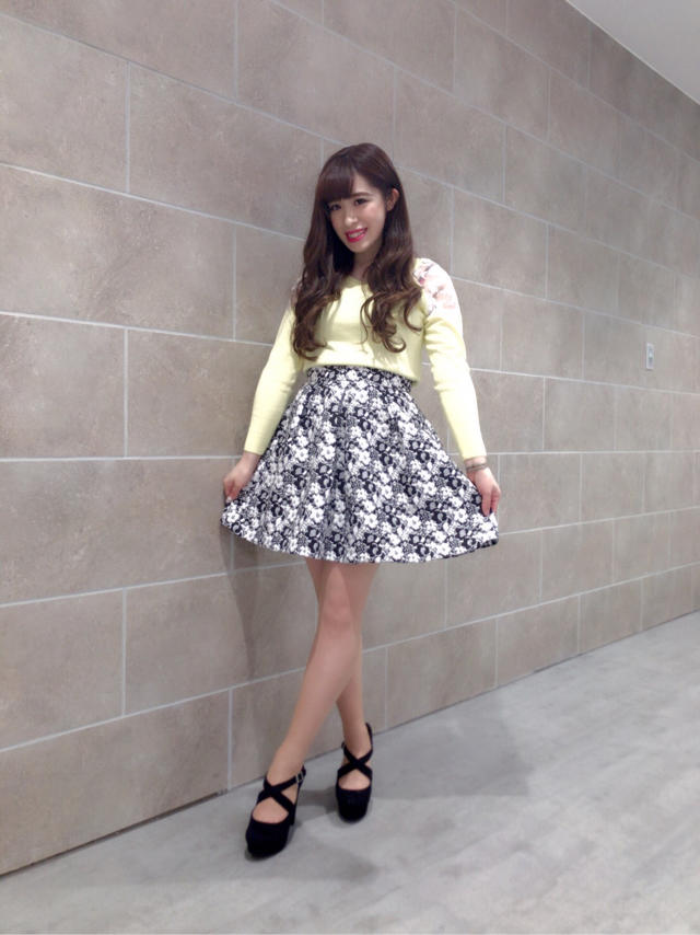新作♡春物トップスボトムスコーデ♡Rina
