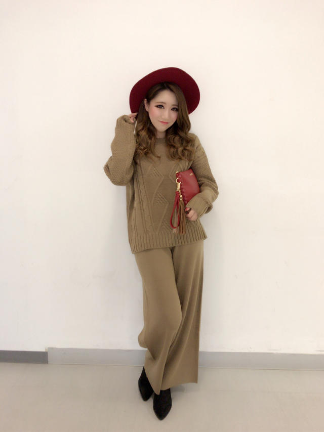 CECILPRESS#4掲載♡‼︎ワイドパンツニットアップ♡ はるにゃん