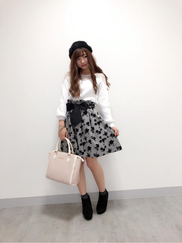 フレアスカートで美シルエット♡Natsumi