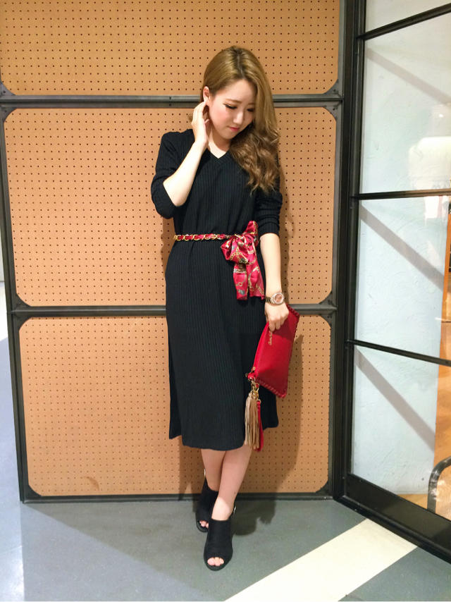 着回し力抜群‼︎トレンドの大胆なスリットがpointのチュニック♡はるにゃん