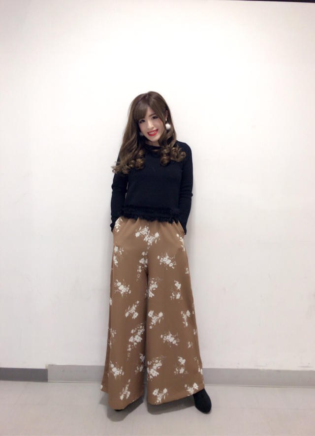 オリジナル花柄でフェミニンなトレンドコーディネート♡(  ᵕ̤ɜ)ᵕ̤ૢᴗᵕ̤ૢ )♡   りさ