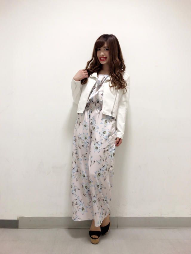 new arrival♡♡花柄オールインワン(⁎ ᵛ ᵕ ᵛ) ちさと