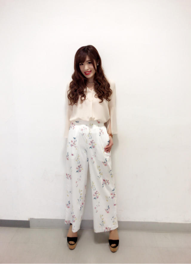 大人気♡♡フラワーワイドパンツ◝(⑅•ᴗ•⑅)◜..°♡ ちさと