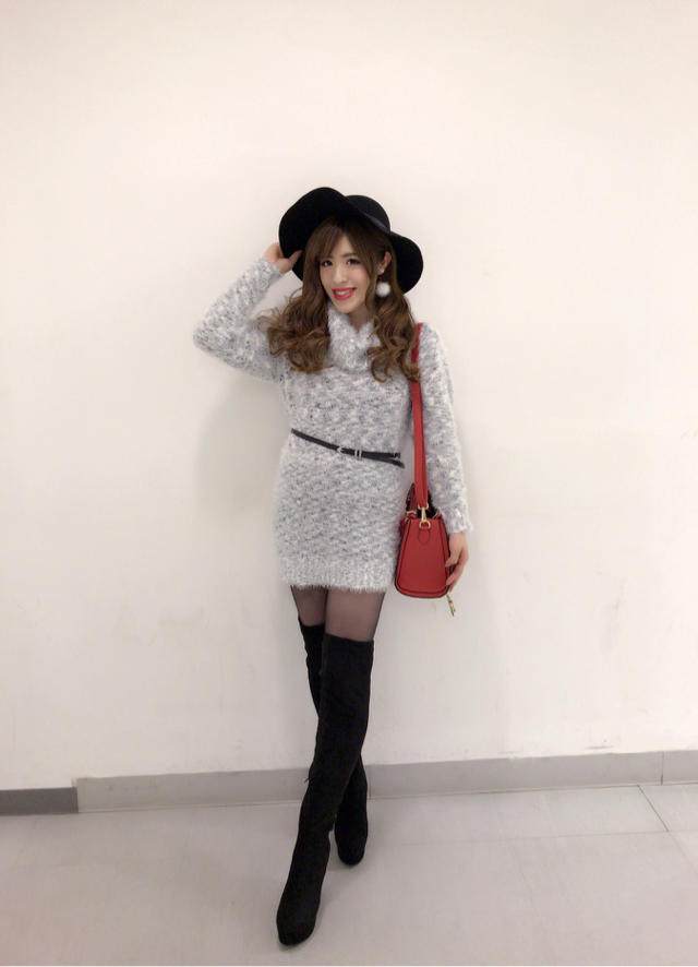 ふわふわ♡女子力満載のオフタートルニットワンピ( ⸝⸝⸝ᵕᴗᵕ⸝⸝⸝ ) ちさと