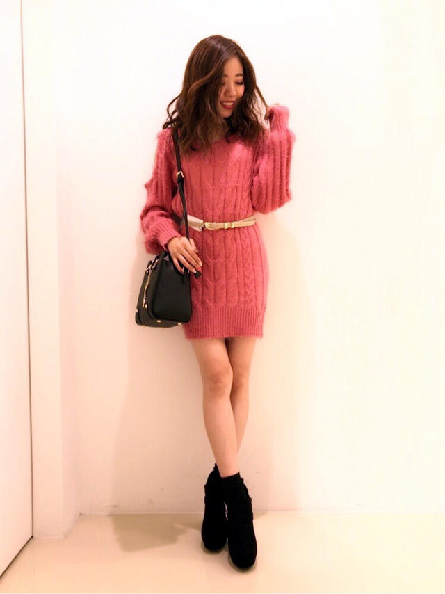 大人気の肩あきシャギーニット♡松村チーフと♡chisato