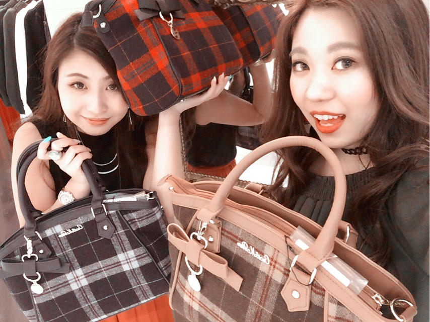 大注目！A / W 新作チェックバッグ with 店長♡