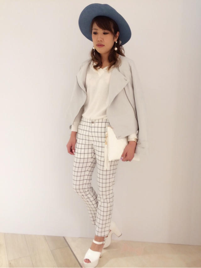 人気bottomに新作のジャケット！！みんなでパシャり♡ちろ