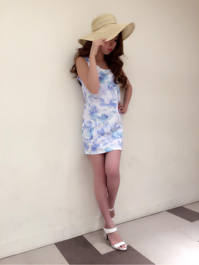 ぼかしフラワー柄セクシーワンピ♡ジュウオウジャーショー写メ♡みか