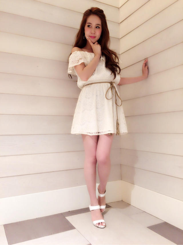 レースオフショルワンピース♡ボヘ感がかわいいっ♡みか