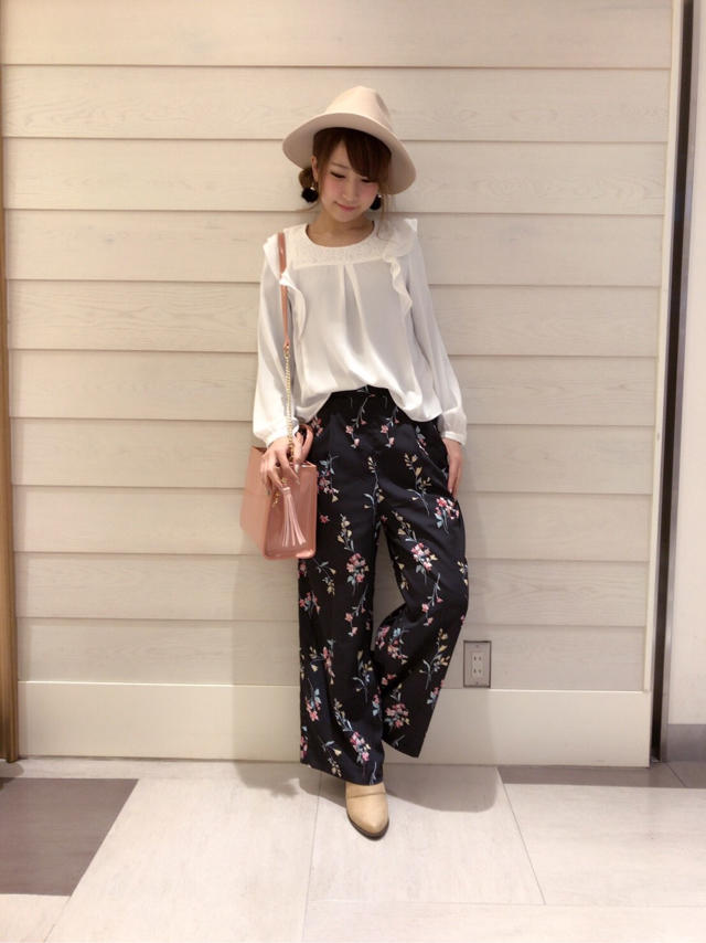 新作コーデ♡花柄ワイドパンツで春先取りコーデ♡chisato