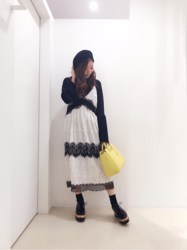 今年トレンドのドット柄ワンピース♡chisato
