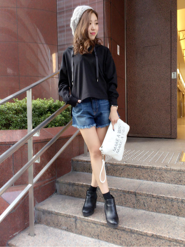 定番に可愛いカジュアルコーデ♡chisato