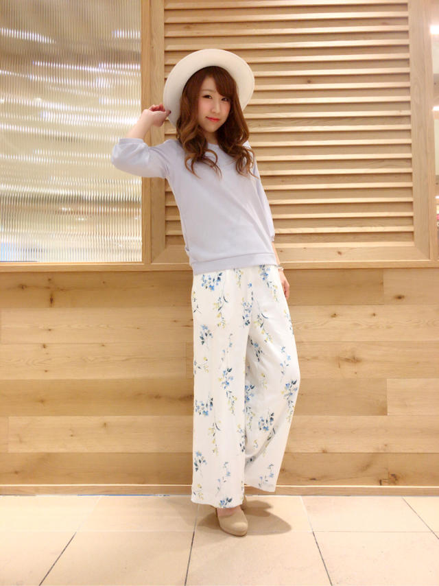 今年の流行りの花柄×ワイドパンツでオシャレ女子力UPコーデ♡nao