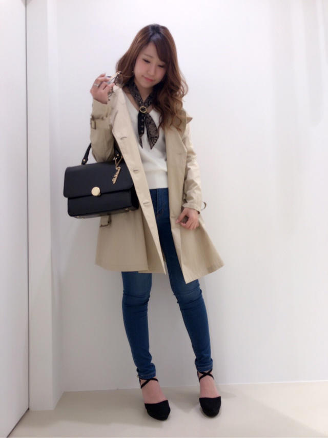 トレンチコートでシンプルコーデ♡chisato