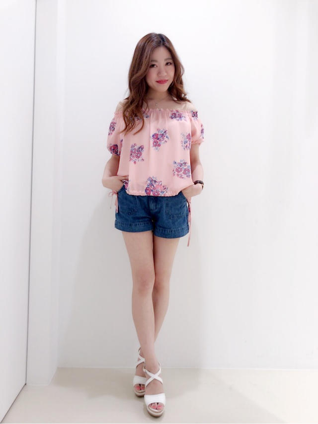 楽ちん花柄ブラウスコーデ♡マツエク事情♡chisato