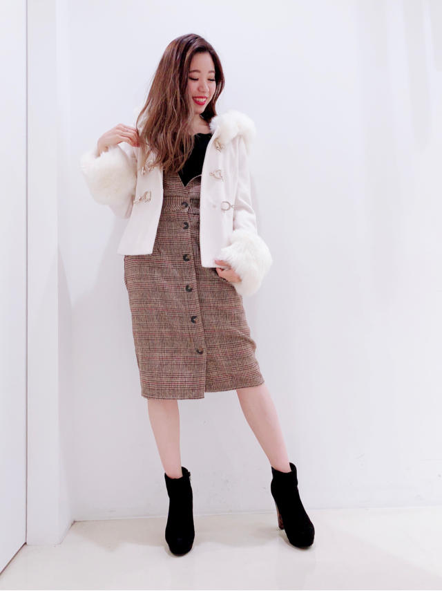 バックスタイルまで可愛いチェックジャンスカ♡chisato