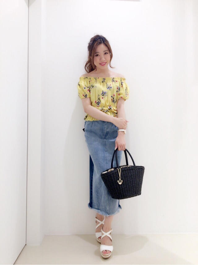 花柄トップスでお気に入りコーデ♡chisato