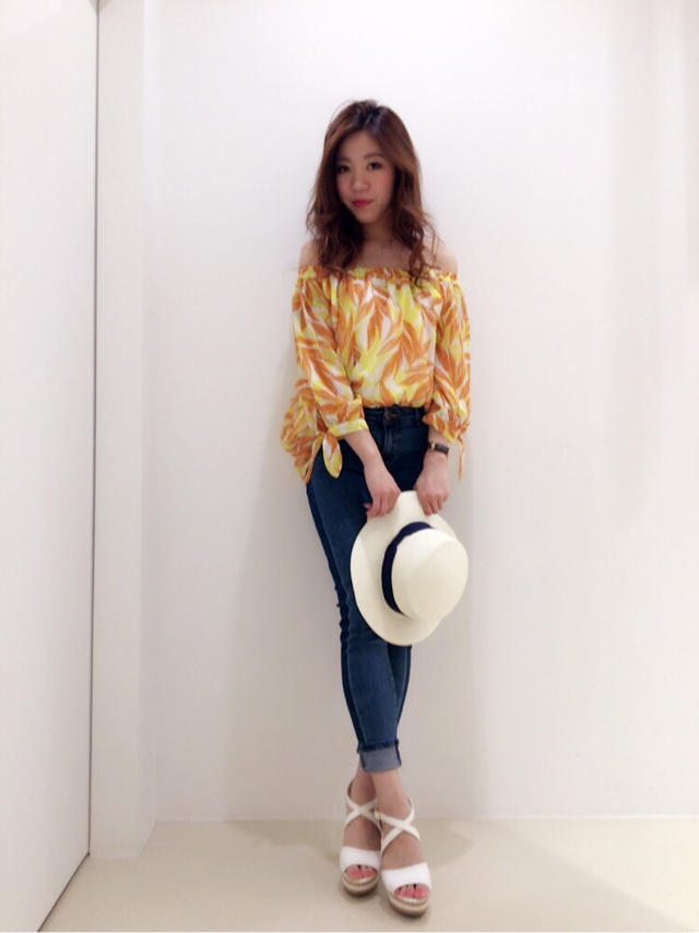 白石麻衣ちゃん着用リーフ柄トップス♡chisato