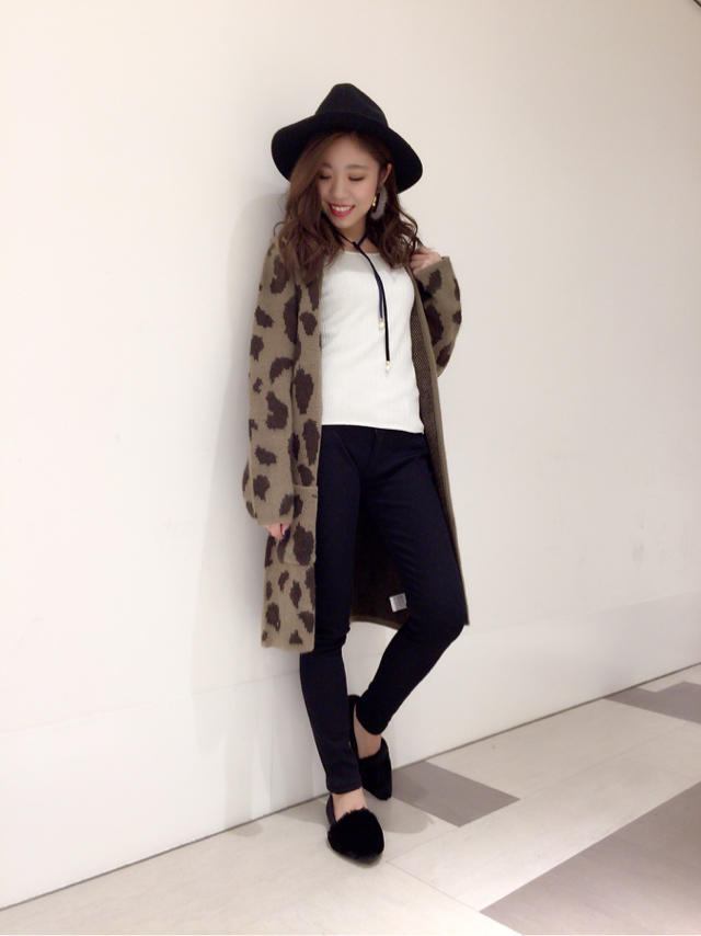 シンプルコーデにアクセント♡chisato