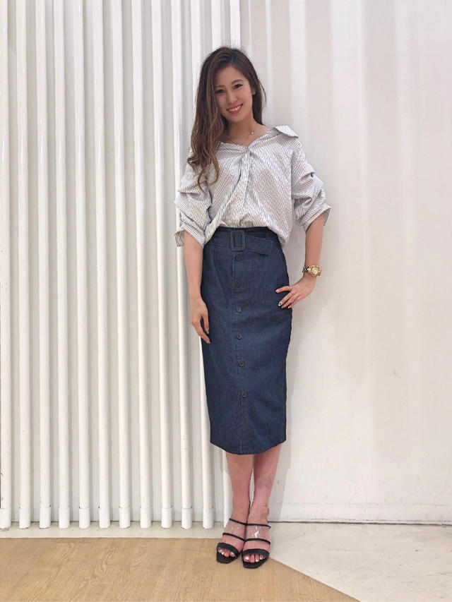 10日間限定特別プライス！！！大人気オフショルブラウス❤️あみ