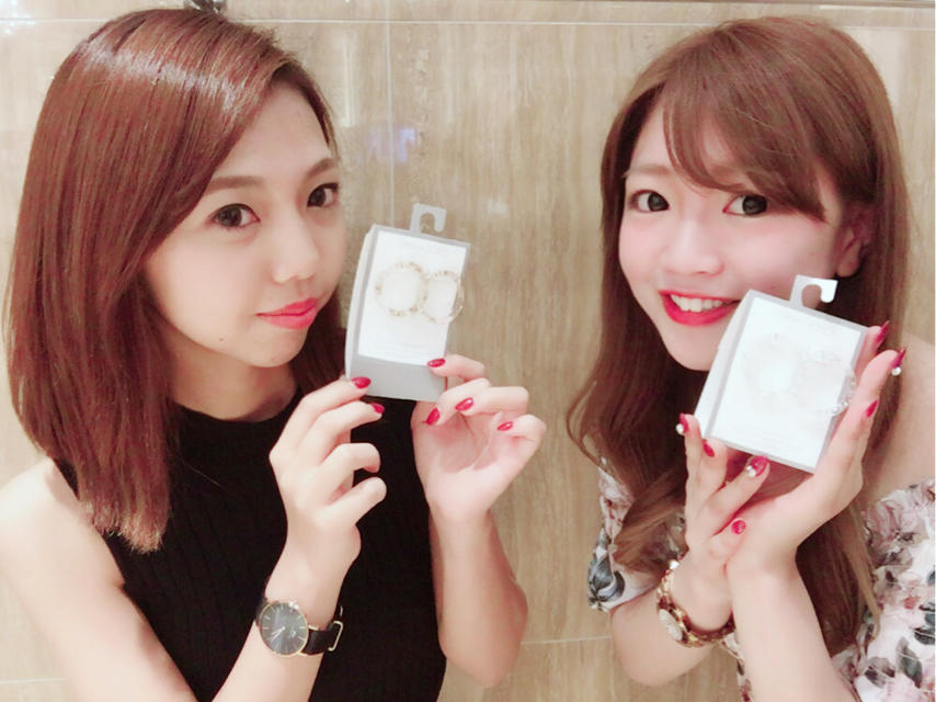 sale開催中 ❤︎ クリアラメピアス . rina