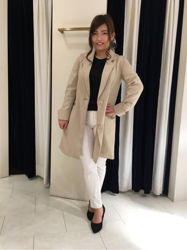 お仕事に美脚パンツ！