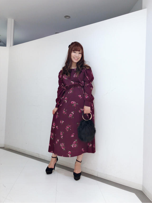 ViViコラボアイテム★ヴィンテージオフショル花柄ワンピース