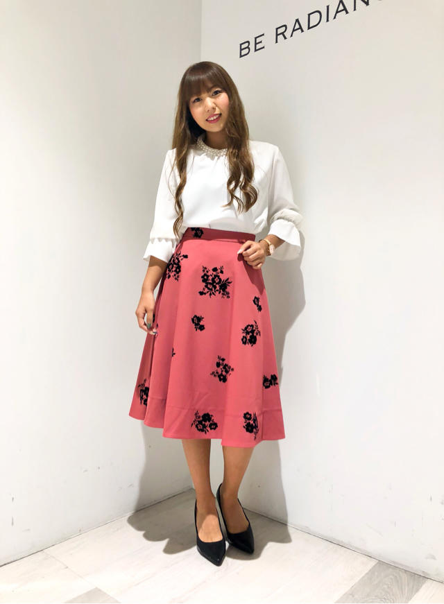 大人可愛いモダンなスカートで華やかに♡♡